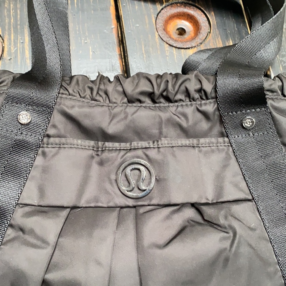 Lululemon Athletica Gym Bag - Picture 3 of 16